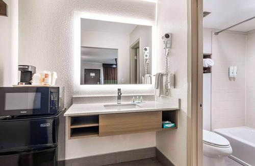 Athens Hotel | Quality Inn & Suites Athens University Area