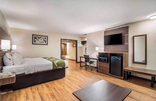 Gracewood Hotel | Quality Inn & Suites Augusta Fort Eisenhower Area