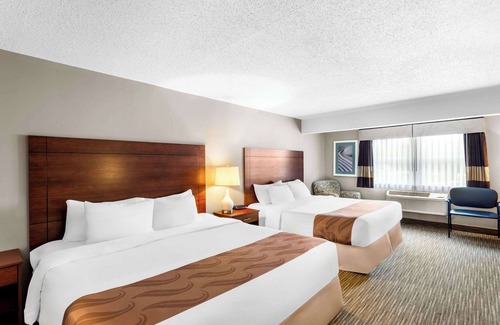 Gorham Hotel | Quality Inn & Suites Gorham Riverside