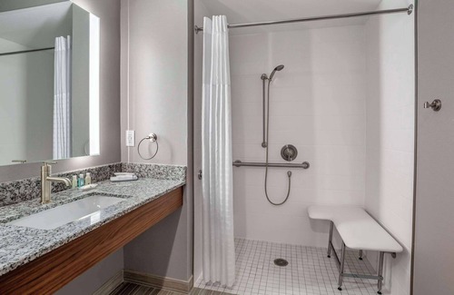 Livermore Hotel | Quality Inn & Suites Livermore Wine Country