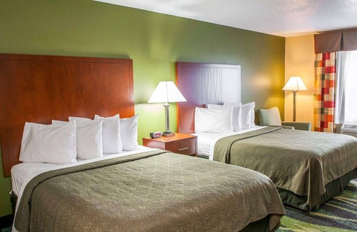 South Bend Hotel | Quality Inn & Suites South Bend Airport