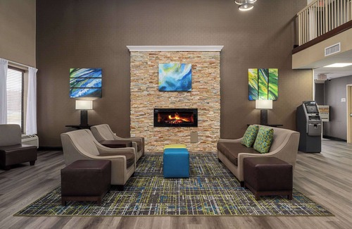 Lexington Hotel | Quality Inn & Suites