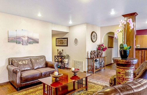 Three Rivers Hotel | Quality Inn Three Rivers