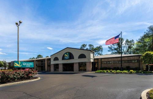 Tupelo Hotel | Quality Inn Tupelo Central