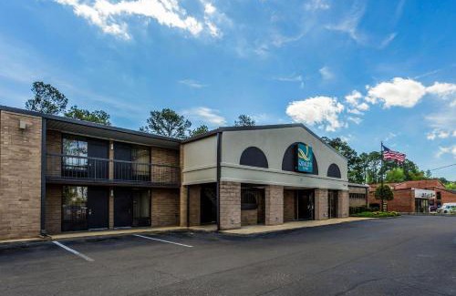 Tupelo Hotel | Quality Inn Tupelo Central