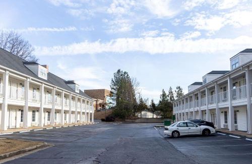 Carrollton Hotel | Quality Inn