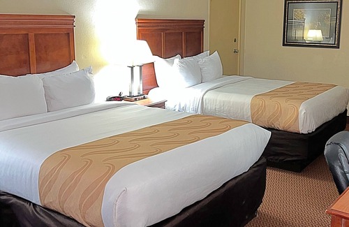 Chickasha Hotel | Quality Inn