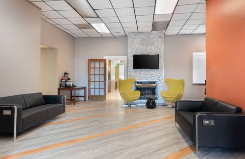 Fairborn Hotel | Quality Inn