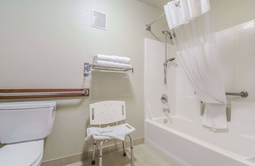 Gresham Hotel | Quality Inn