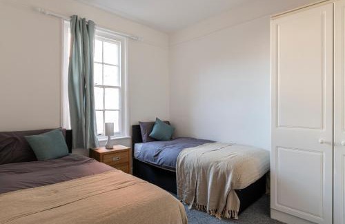 Brighton House | Quality Stay Room