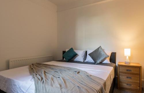 Brighton House | Quality Stay Room