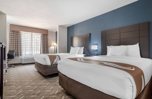 Broadmoor Hotel | Quality Suites Baton Rouge East - Denham Springs