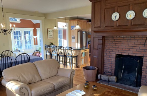 Weston House | Quality Vermont Home in the heart of Ski Country