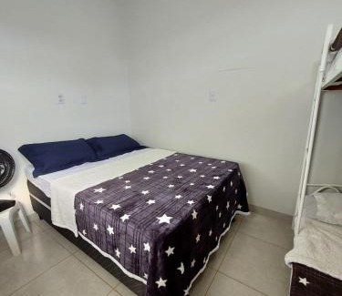 Village House | Quarto Casal com Solteiro - Queen's Hotel