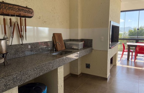 Palhoca Hotel | Quarto Suíte com Banheiro Privativo, Sacada e Vista Lateral, na Beira mar