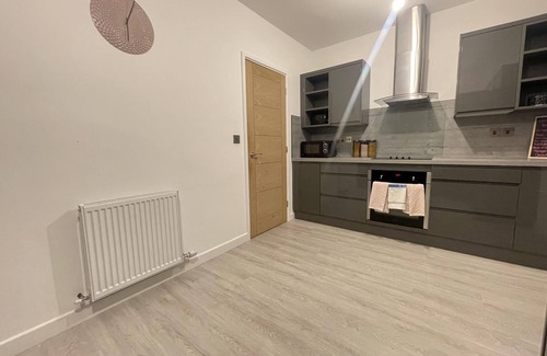 Cambridge Apartment | Quartz Apartment in Cambridge