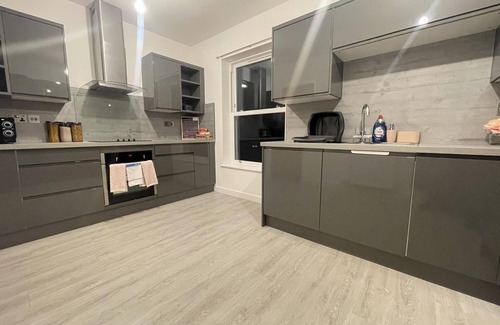 Cambridge Apartment | Quartz Apartment in Cambridge