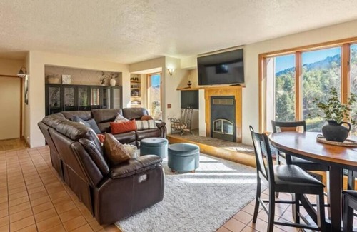 Herriman House | Queen Bed,Rooftop w Mountain View