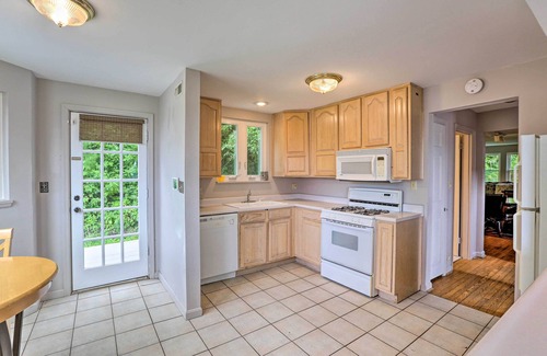 East Walnut HIlls House | Queen City Home w/Ohio River View - 3 Mi to Dtwn!
