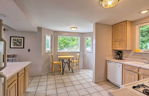 East Walnut HIlls House | Queen City Home w/Ohio River View - 3 Mi to Dtwn!