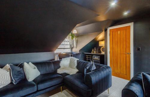 Eastgate Apartment | Queen Elizabeth Suite