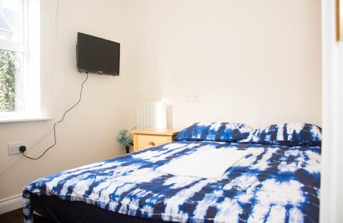 Gillingham House | QUEEN GUEST HOUSE