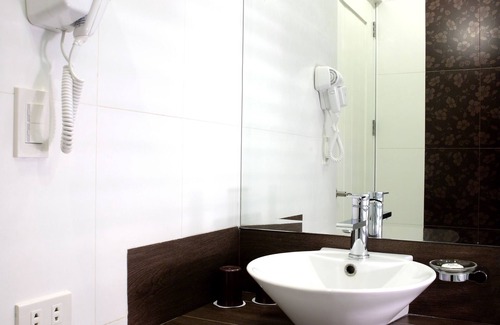 Balibago Hotel | Queens Hotel