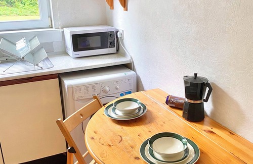 Gifford Apartment | Queen’s Park Court | Spacious 2-Bedroom Flat by Holyrood Park