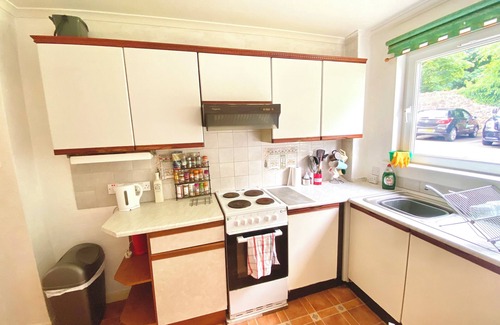 Gifford Apartment | Queen’s Park Court | Spacious 2-Bedroom Flat by Holyrood Park