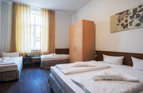 Charlottenburg Hotel | Queens Park Hotel