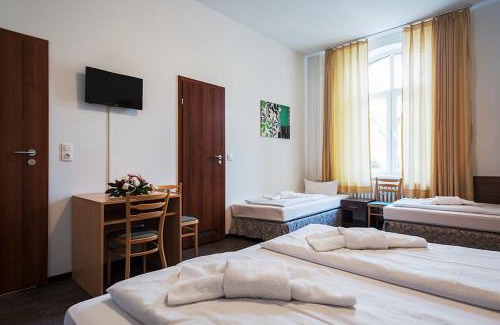 Charlottenburg Hotel | Queens Park Hotel