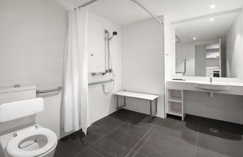 Melbourne Apartment | Quest St Kilda Road
