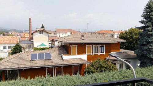 Biella Apartment | QuickHome Appartamento Il Melograno
