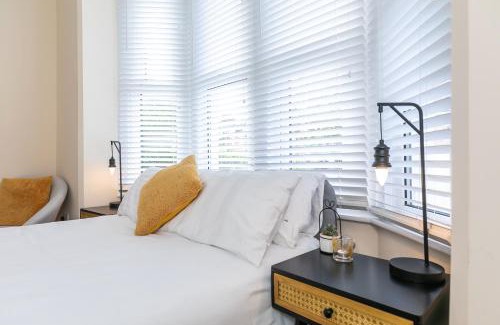 West Ealing Apartment | Quiet 1 Bedroom Flat, Perfect for Solo Travellers