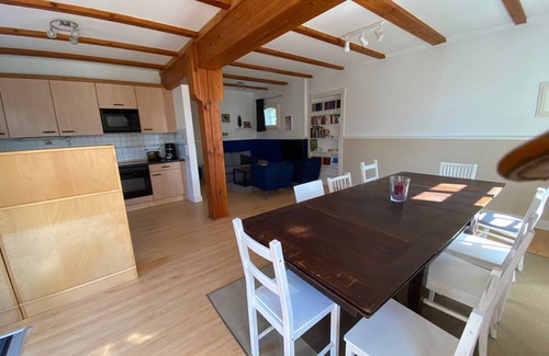 Wisch Apartment | Quiet 80 m² vacation apartment near the beach