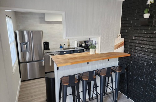 Homewood House | Quiet and Clean Home near Downtown Homewood with Private Backyard!