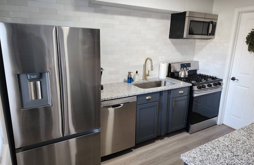 Homewood House | Quiet and Clean Home near Downtown Homewood with Private Backyard!