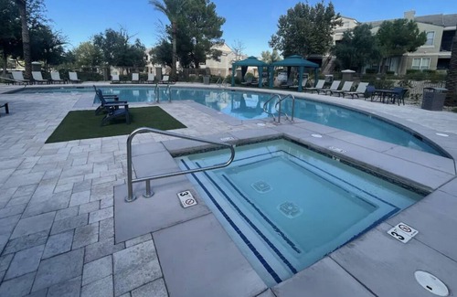 MacDonald Ranch Apartment | Quiet and Secluded 2 bedroom 2 bathroom 2nd floor apartment.