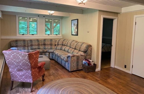 Jackson Ski Chalet | Quiet and Secluded Dog and Family Friendly Chalet