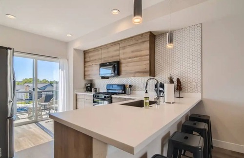 Berkley House | Quiet centrally located Denver hub w/free parking