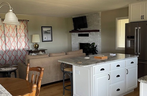 Hermann House | Quiet, country experience - 5 miles from Hermann.