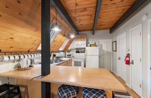 Shingletown Cabin | Quiet/Cozy A-Frame Near Mount Lassen w/Hot Tub