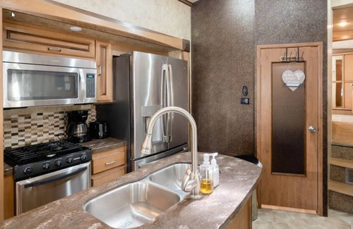 Brighton House | Quiet cozy Spot north of Denver 420/pet friendly