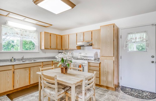 Volcano House | Quiet cul-de-sac house near Volcanoes National Park & golf - snowbird-friendly