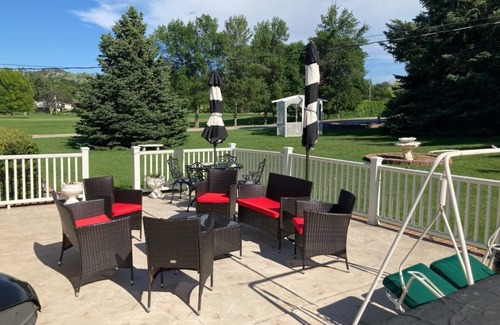 Rapid City House | Quiet cul-de-sac on 18-hole golf course. Good neighbors.