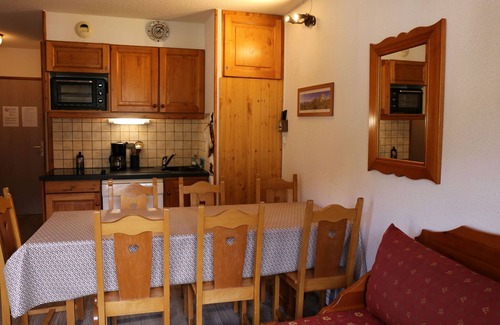 Aussois Apartment | Quiet duplex for 8, close to services