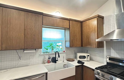 Rosewood House | Quiet East Austin Home