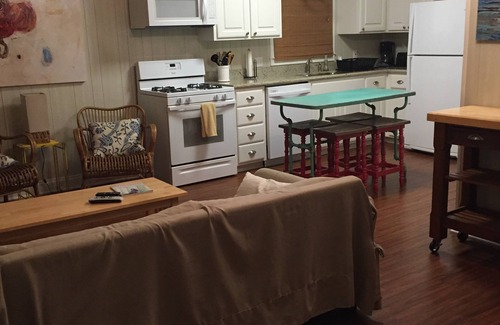 Grand Isle Apartment | Quiet Grand Isle East End Apartment
