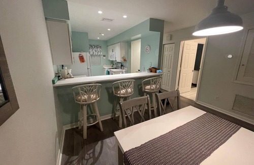 New Smyrna Beach Condo | Quiet ground level condo-minutes from Dunes Park and the beach!