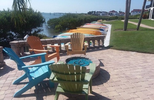 New Smyrna Beach Condo | Quiet ground level condo-minutes from Dunes Park and the beach!